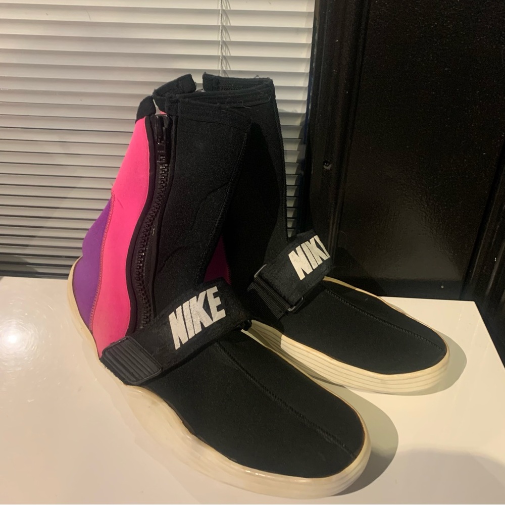 Vtg 80s Neoprene Nike Aqua Boots Women's Sz B 11 891012SC Used Zip Up Pink
